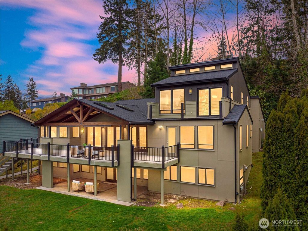 Photo of 1415 187th Ave Ave NE, Bellevue, WA 98008 (MLS # 2353792)