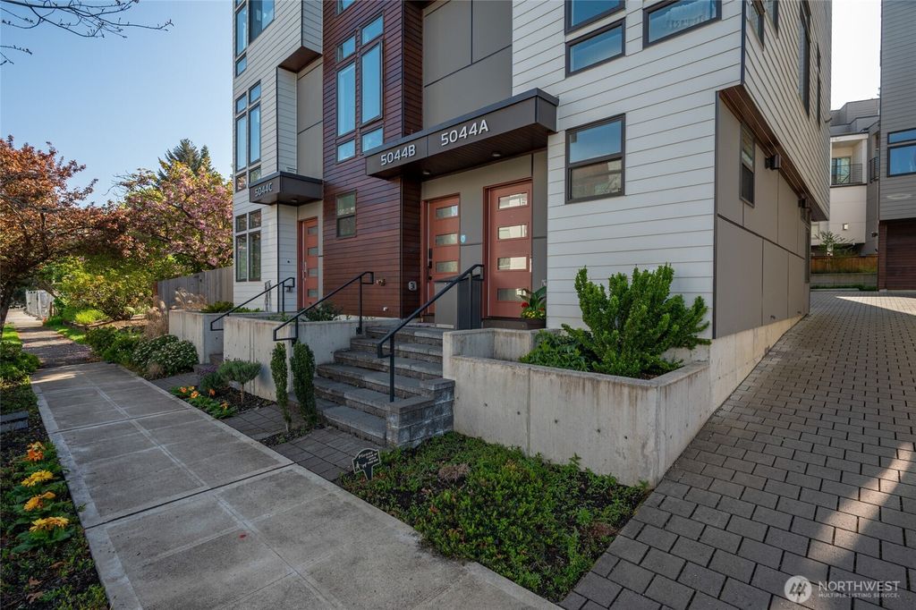 Photo of 5044 A Sand Point Place NE, Seattle, WA 98105 (MLS # 2513112)