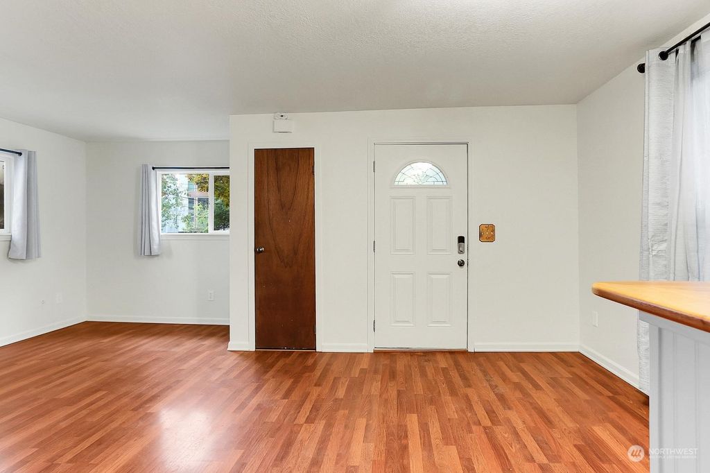 Photo of 4144 25th Avenue SW, Seattle, WA 98106 (MLS # 2177268)