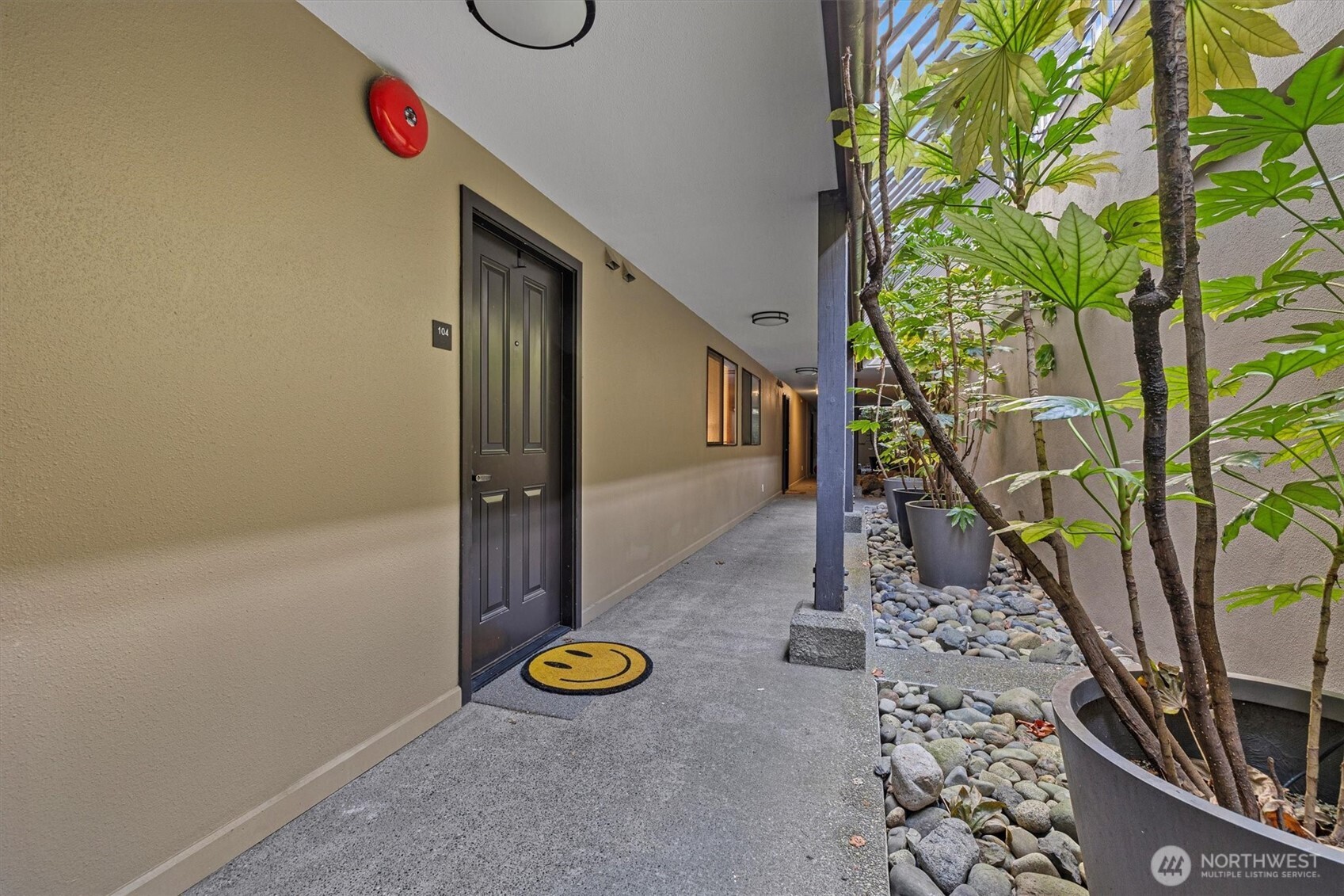 2253 Gilman Drive W 104