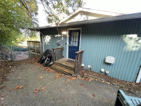 A home in Bremerton