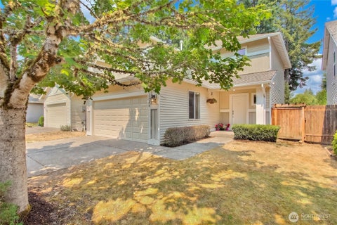 Photo of 23704 SE 243rd Place, Maple Valley, WA 98038 (MLS # 2565147)