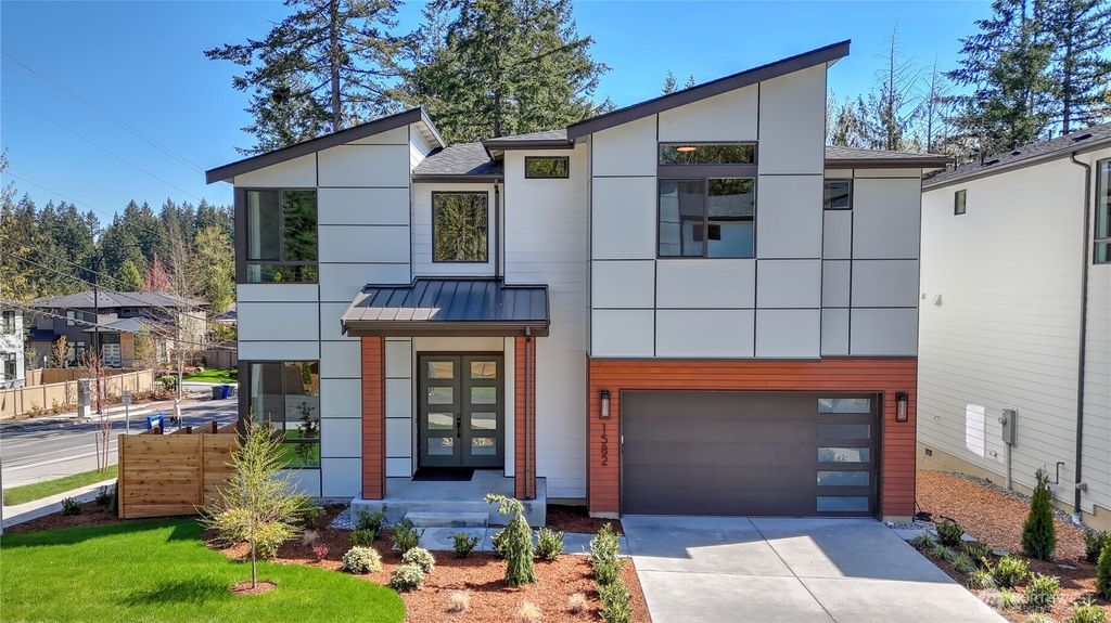 Photo of 1582 213th Court NE, Sammamish, WA 98074 (MLS # 2436122)