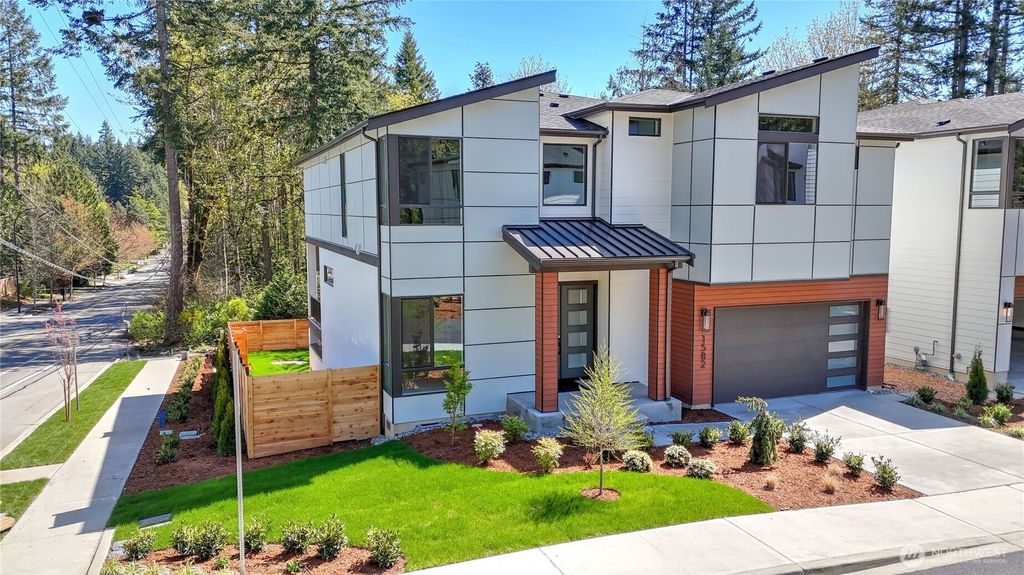 Photo of 1582 213th Court NE, Sammamish, WA 98074 (MLS # 2436122)