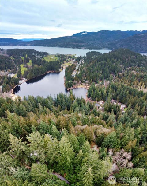 Photo of 13 Oval Court, Bellingham, WA 98229 (MLS # 2559404)