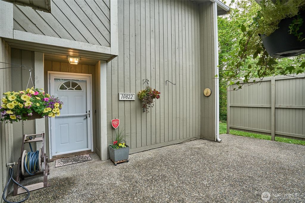 Photo of 10822 SE 260th Street #2 B1, Kent, WA 98030 (MLS # 2367615)