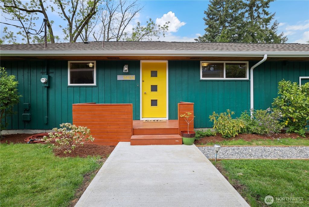 Photo of 9404 S 248th Street, Kent, WA 98030 (MLS # 2373307)