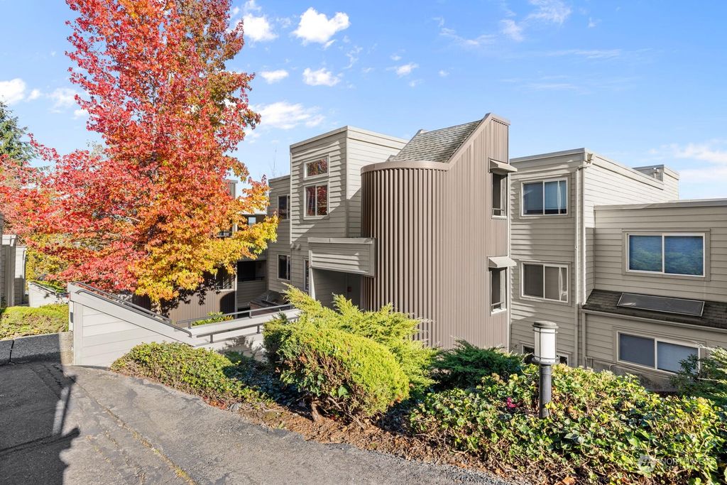 Photo of 7413 Old Redmond Road #208, Redmond, WA 98052 (MLS # 2016197)