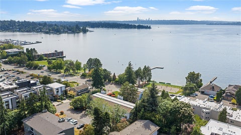 Photo of 10110 NE 60th Street #104, Kirkland, WA 98033 (MLS # 2552580)