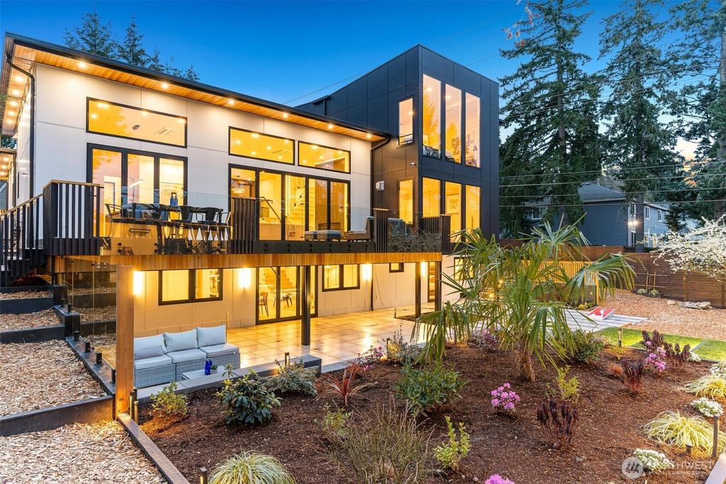Photo of 3867 83rd Avenue SE, Mercer Island, WA 98040 (MLS # 2348483)