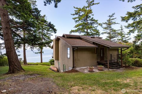 1244 Polnell Shores Drive, Oak Harbor, WA 98277 - MLS#: 2373631