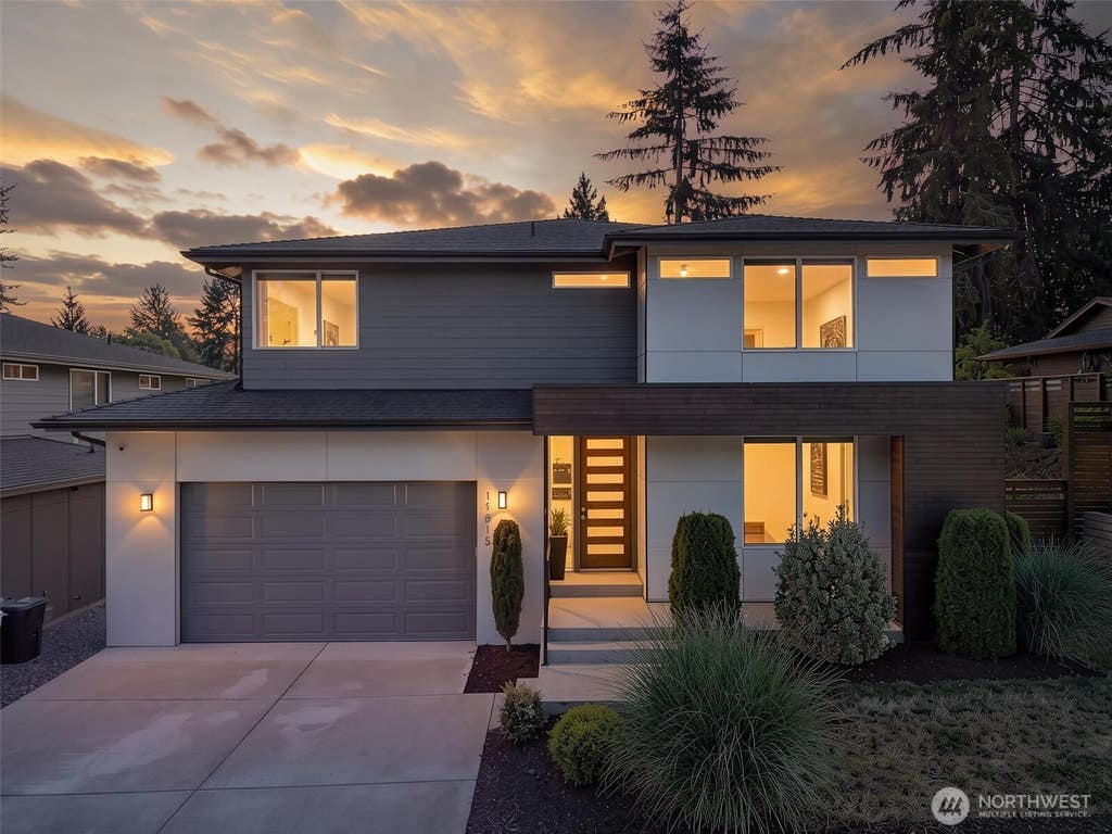 Photo of 11815 SE 218th Place, Kent, WA 98031 (MLS # 2560168)
