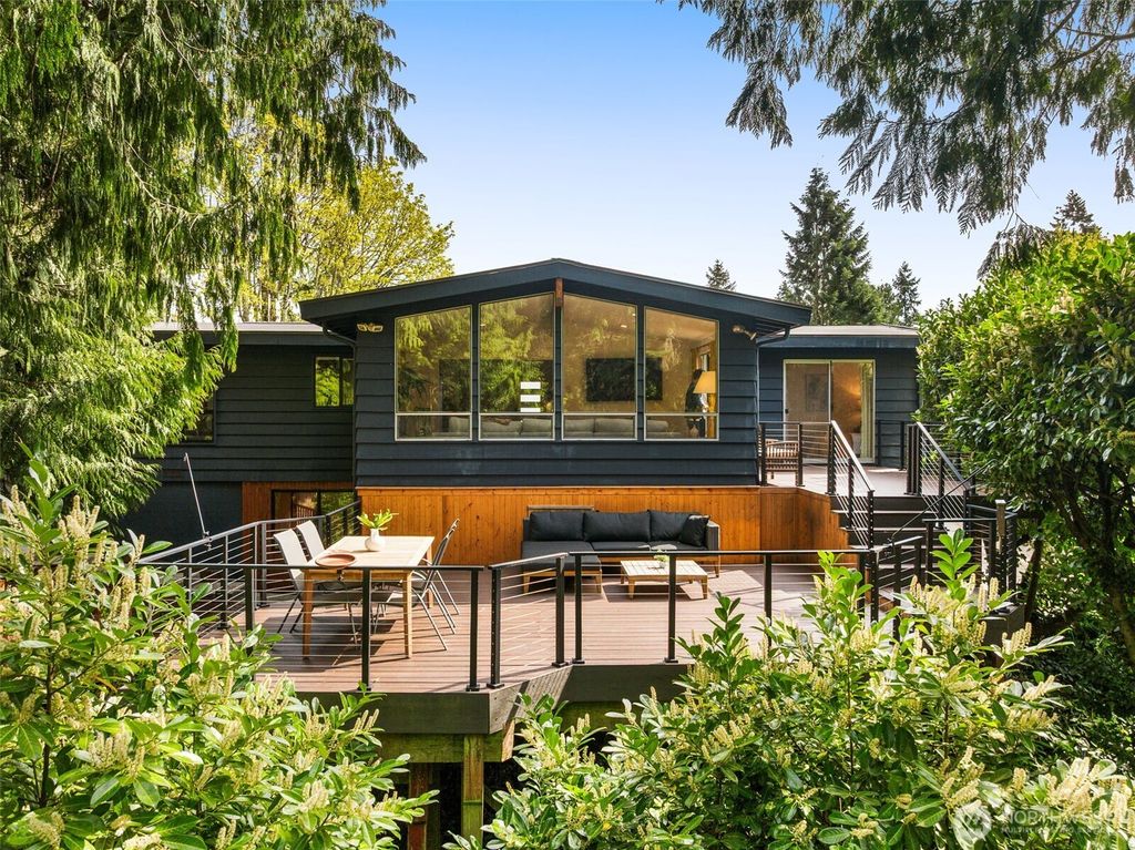 Photo of 1824 SW 146th Street, Burien, WA 98166 (MLS # 2506560)