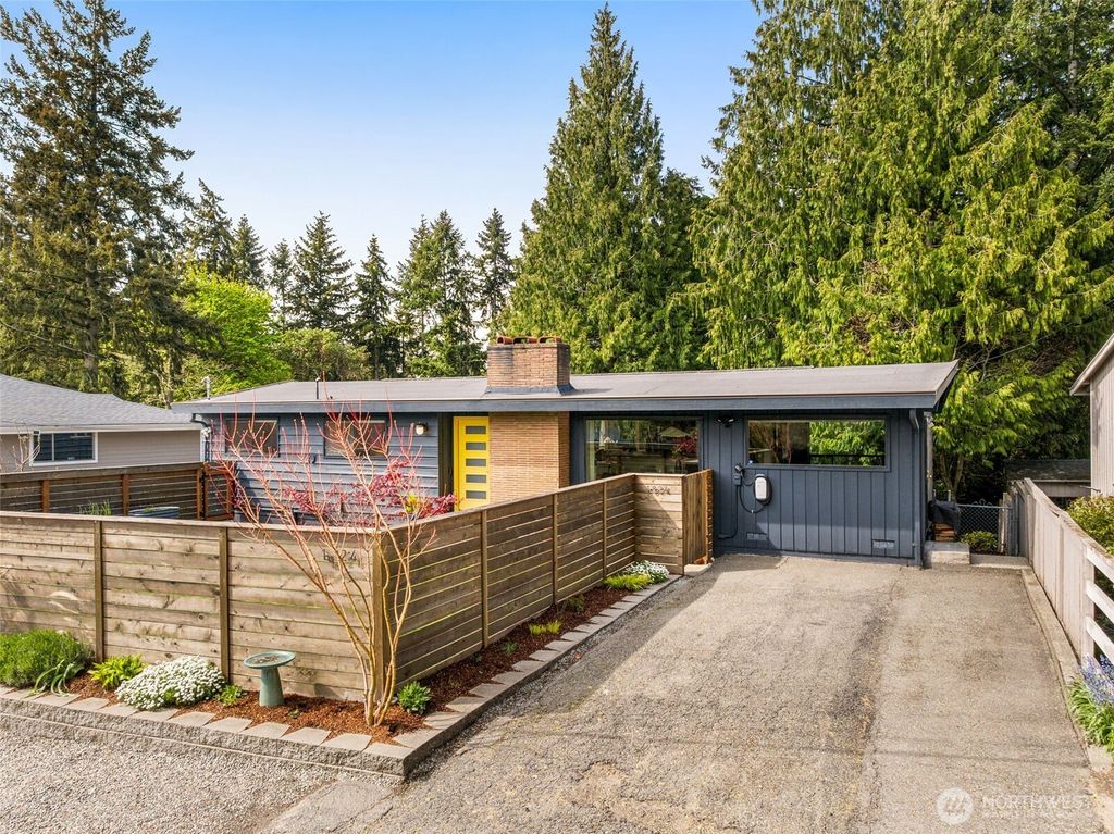 Photo of 1824 SW 146th Street, Burien, WA 98166 (MLS # 2506560)