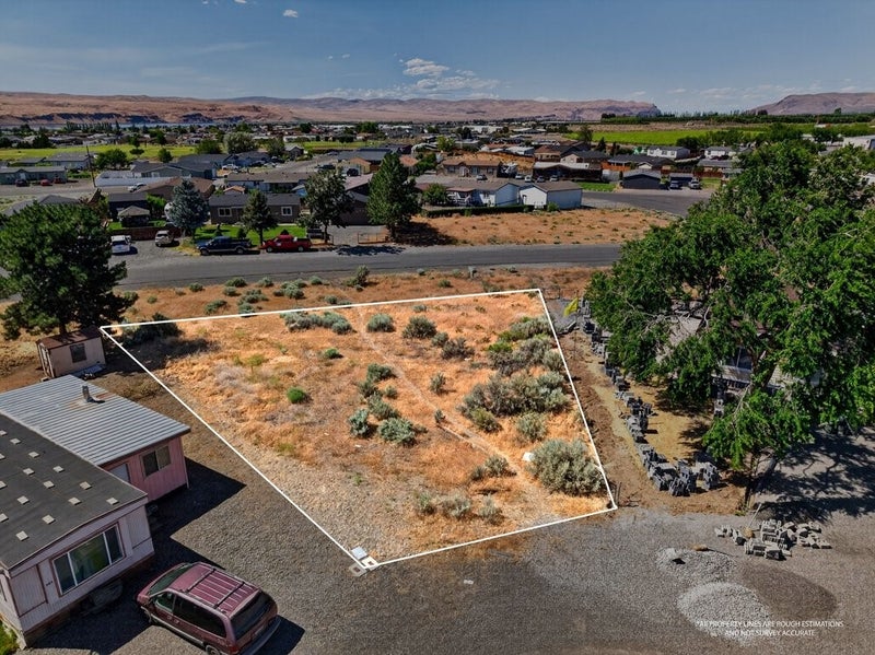 306 Agate Lane SW