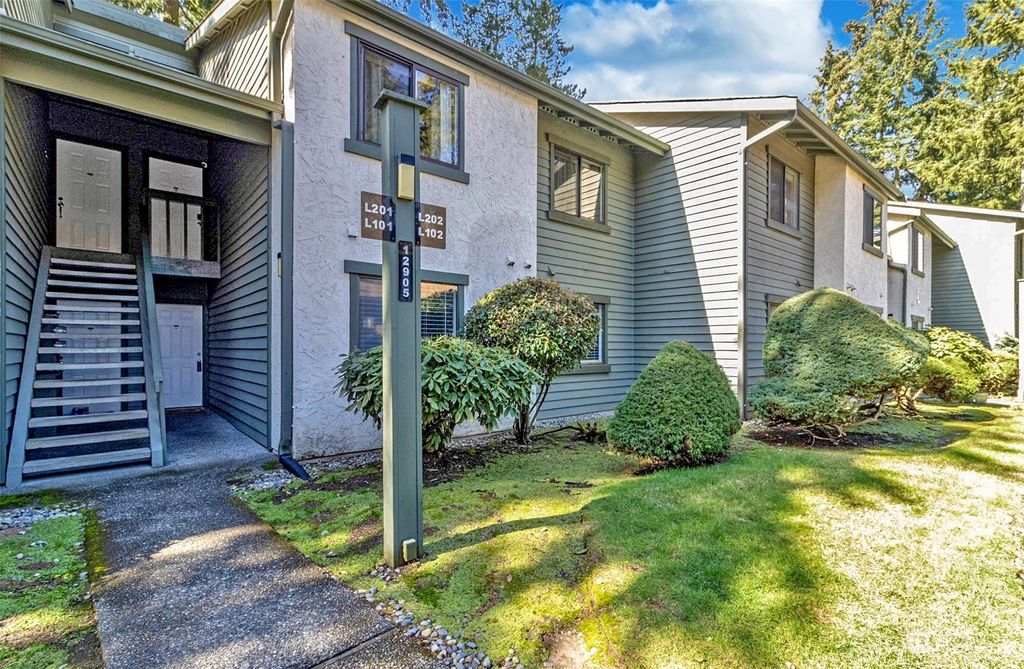 Photo of 12905 126th Court NE #L102, Kirkland, WA 98034 (MLS # 2044666)