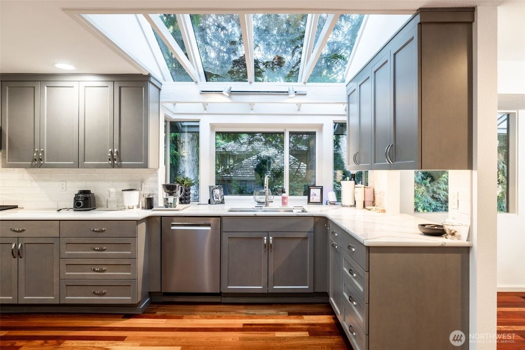 Photo of 2619 Sahalee Drive W, Sammamish, WA 98074 (MLS # 2478796)