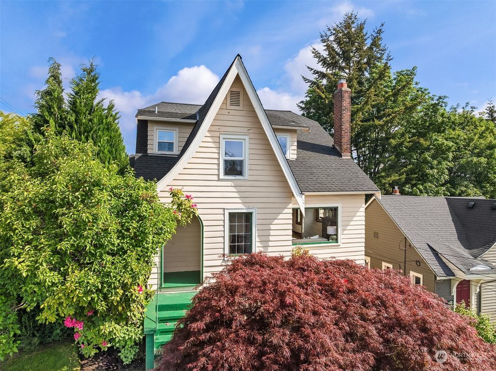 Photo of 502 N 71st Street, Seattle, WA 98103 (MLS # 2240856)