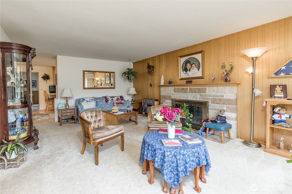 Photo of 1023 E Maple Street, Kent, WA 98030 (MLS # 2394289)