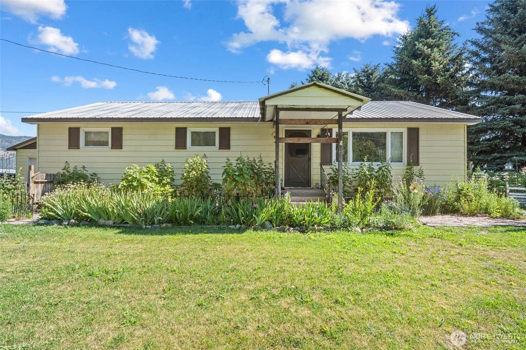 Photo of 511 Valley Westside Road, Colville, WA 99114 (MLS # 2549829)