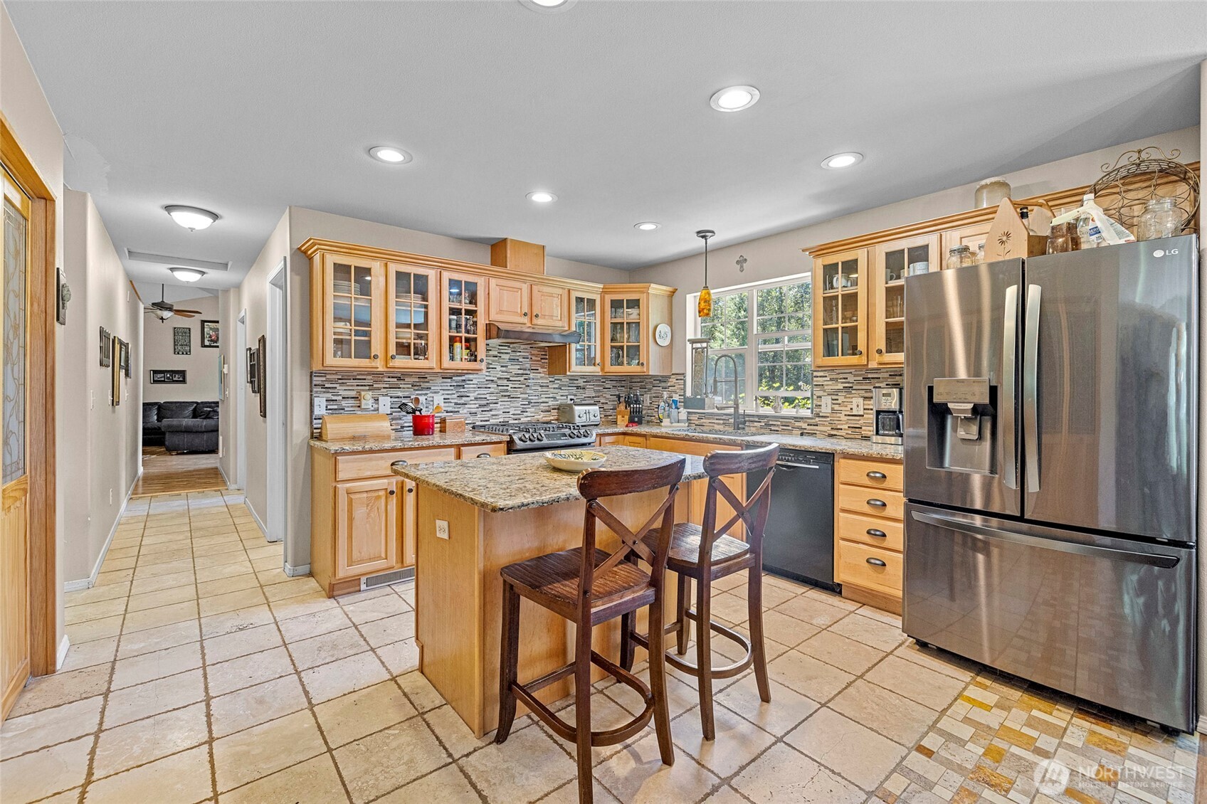 7203 Erna Lane