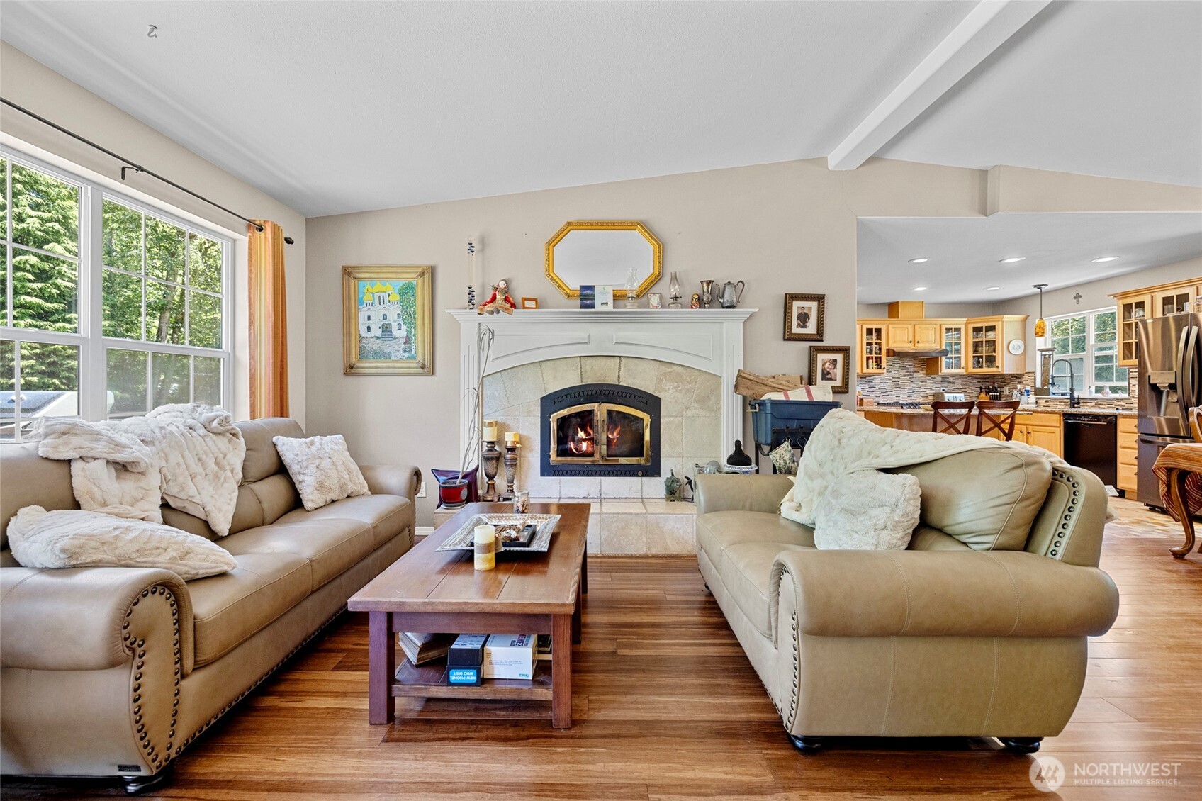 7203 Erna Lane