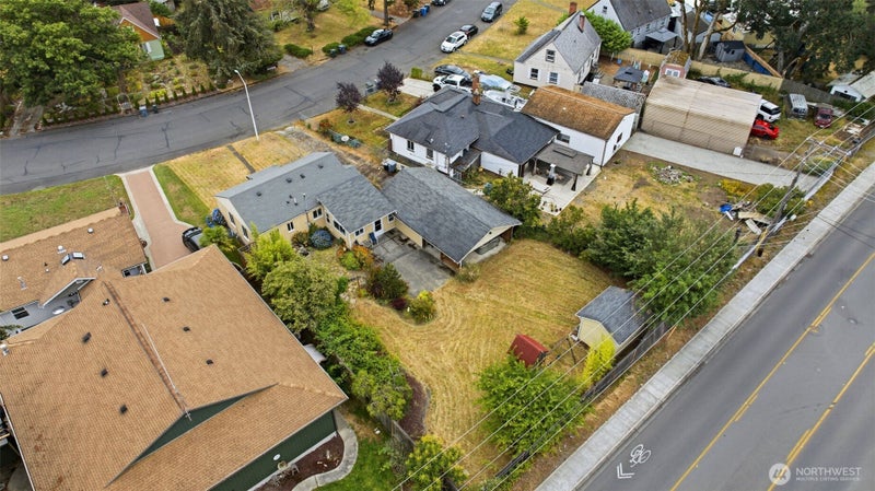 16 Oak Park Drive SW