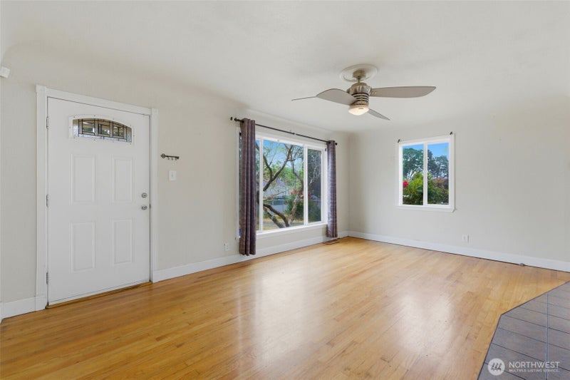 16 Oak Park Drive SW