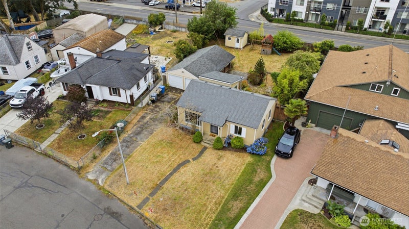 16 Oak Park Drive SW