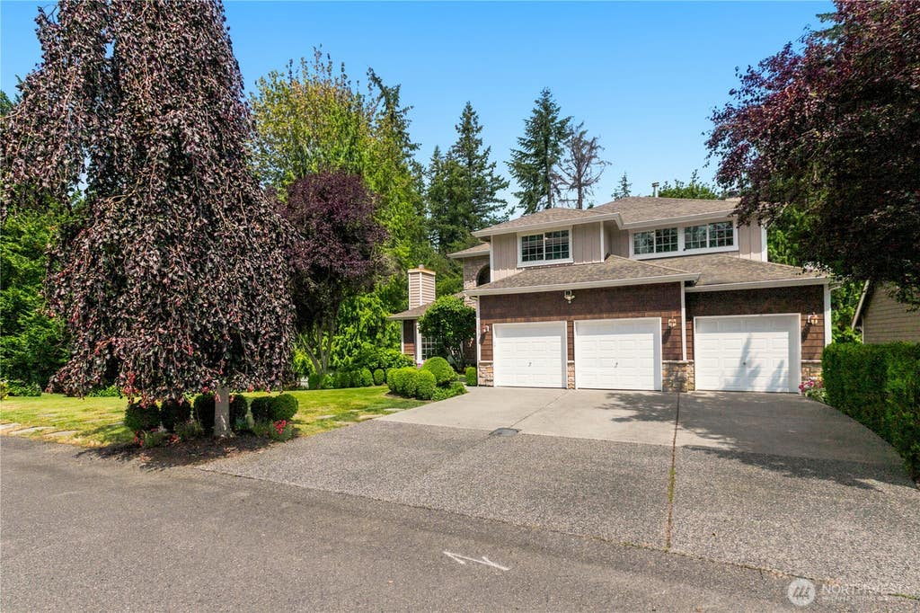 Photo of 11215 29th Street SE, Lake Stevens, WA 98258 (MLS # 2573977)