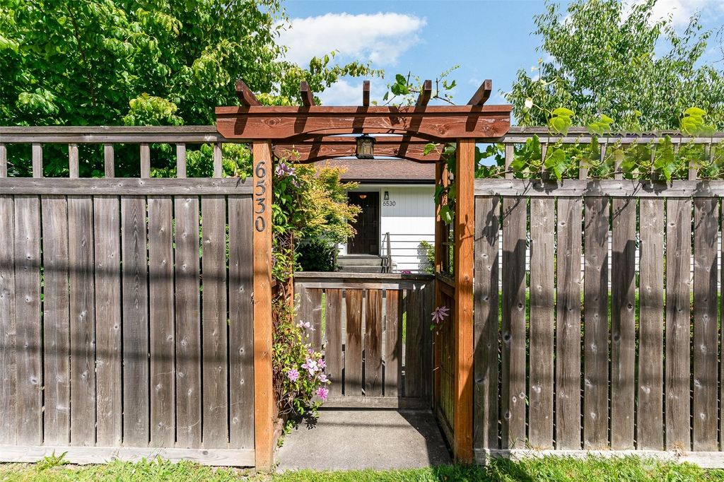 Photo of 6530 18th Avenue SW, Seattle, WA 98106 (MLS # 2250265)