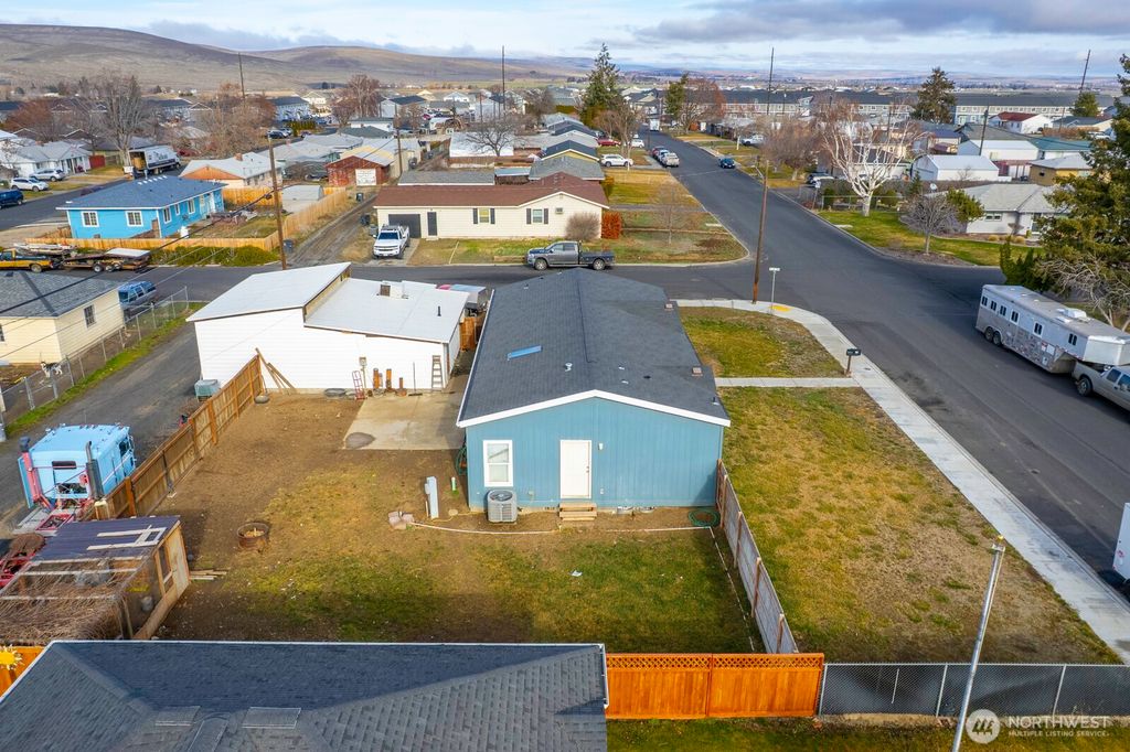 Photo of 159 Ivy Street NE, Ephrata, WA 98837 (MLS # 2503886)