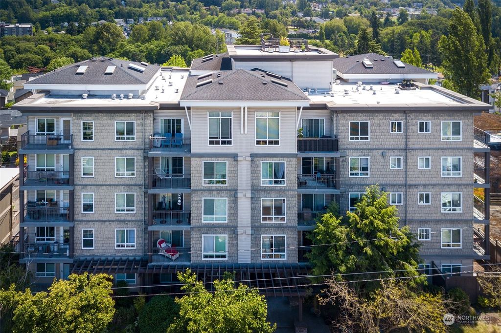 Photo of 3015 SW Avalon Way #101, Seattle, WA 98126 (MLS # 2262699)