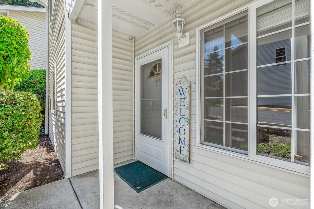 Photo of 1830 S 336th Street #G101, Federal Way, WA 98003 (MLS # 2430500)