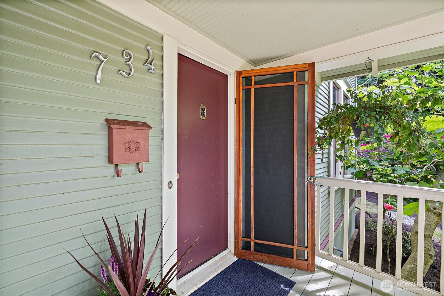 734 N 75th Street
