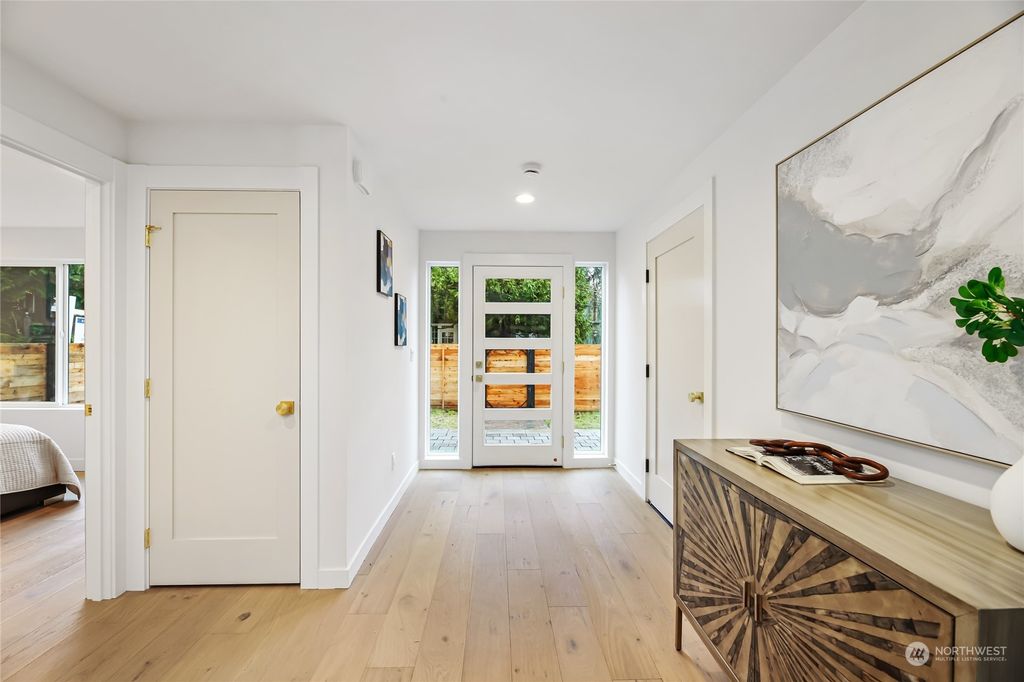 Photo of 302 32nd Avenue E, Seattle, WA 98112 (MLS # 2193263)