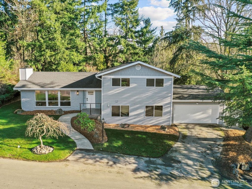 Photo of 16822 8th Avenue SW, Normandy Park, WA 98166 (MLS # 2469538)