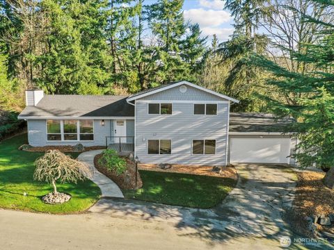 Photo of 16822 8th Avenue SW, Normandy Park, WA 98166 (MLS # 2469538)