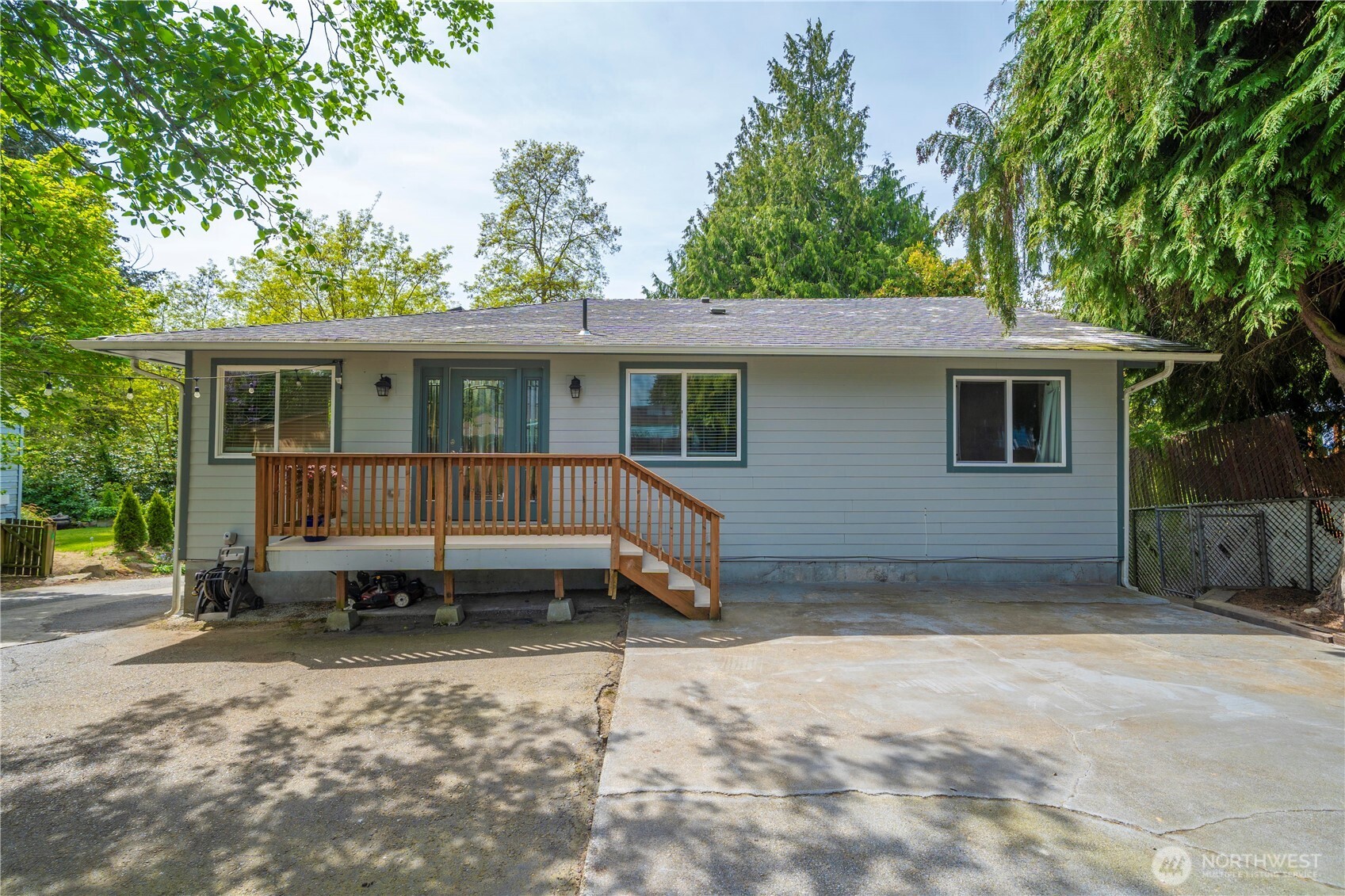 12422 8th Ave S