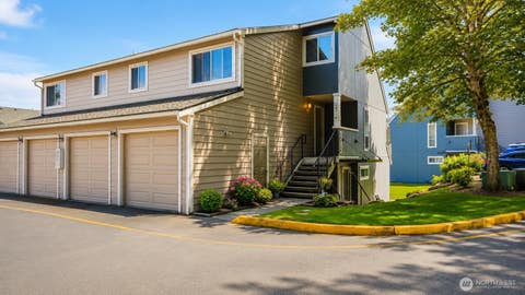 Photo of 24712 45th Avenue S #9D, Kent, WA 98032 (MLS # 2564830)