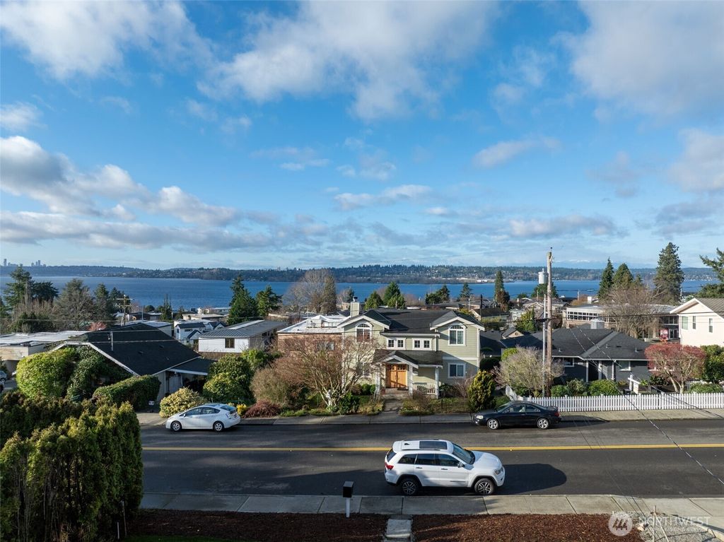 Photo of 1012 1st Street, Kirkland, WA 98033 (MLS # 2460048)