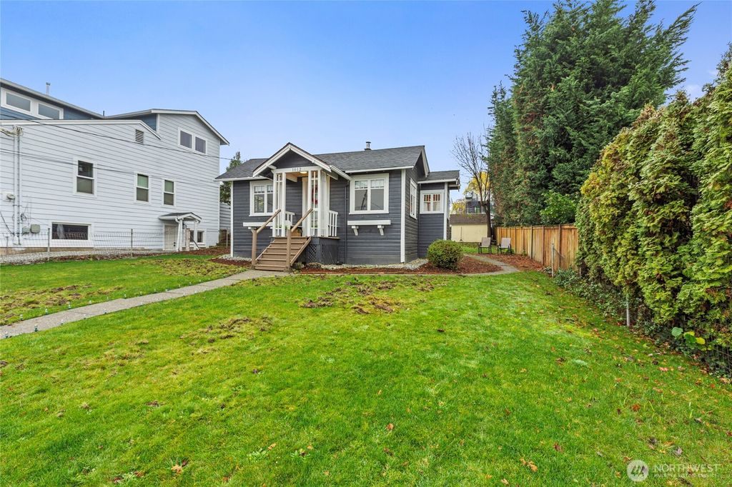 Photo of 1012 1st Street, Kirkland, WA 98033 (MLS # 2460048)