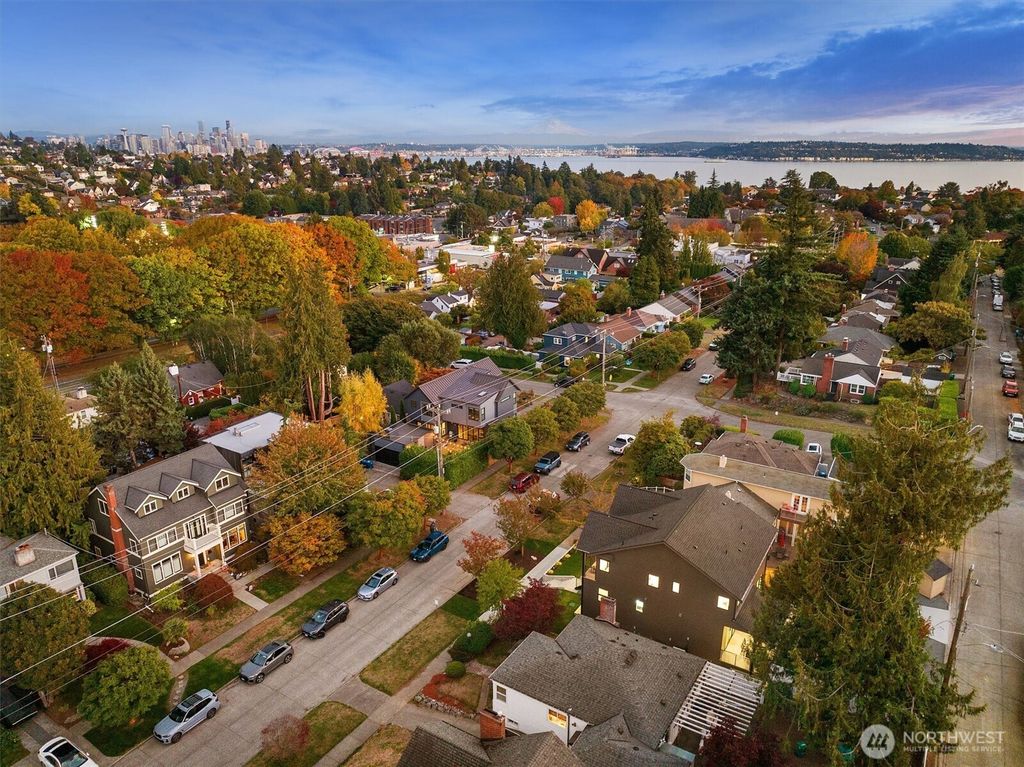 Photo of 2515 35th Avenue W, Seattle, WA 98199 (MLS # 2446216)
