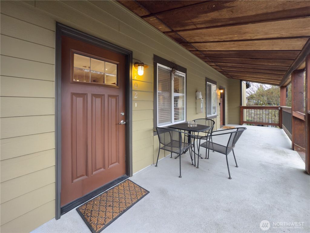 Photo of 21305 48th Avenue W #B202, Mountlake Terrace, WA 98043 (MLS # 2349141)