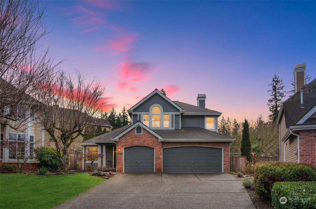 Photo of 4132 257th Court SE, Sammamish, WA 98029 (MLS # 2190109)