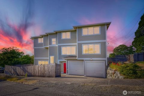 Photo of 3727 E E Street, Tacoma, WA 98404 (MLS # 2531117)