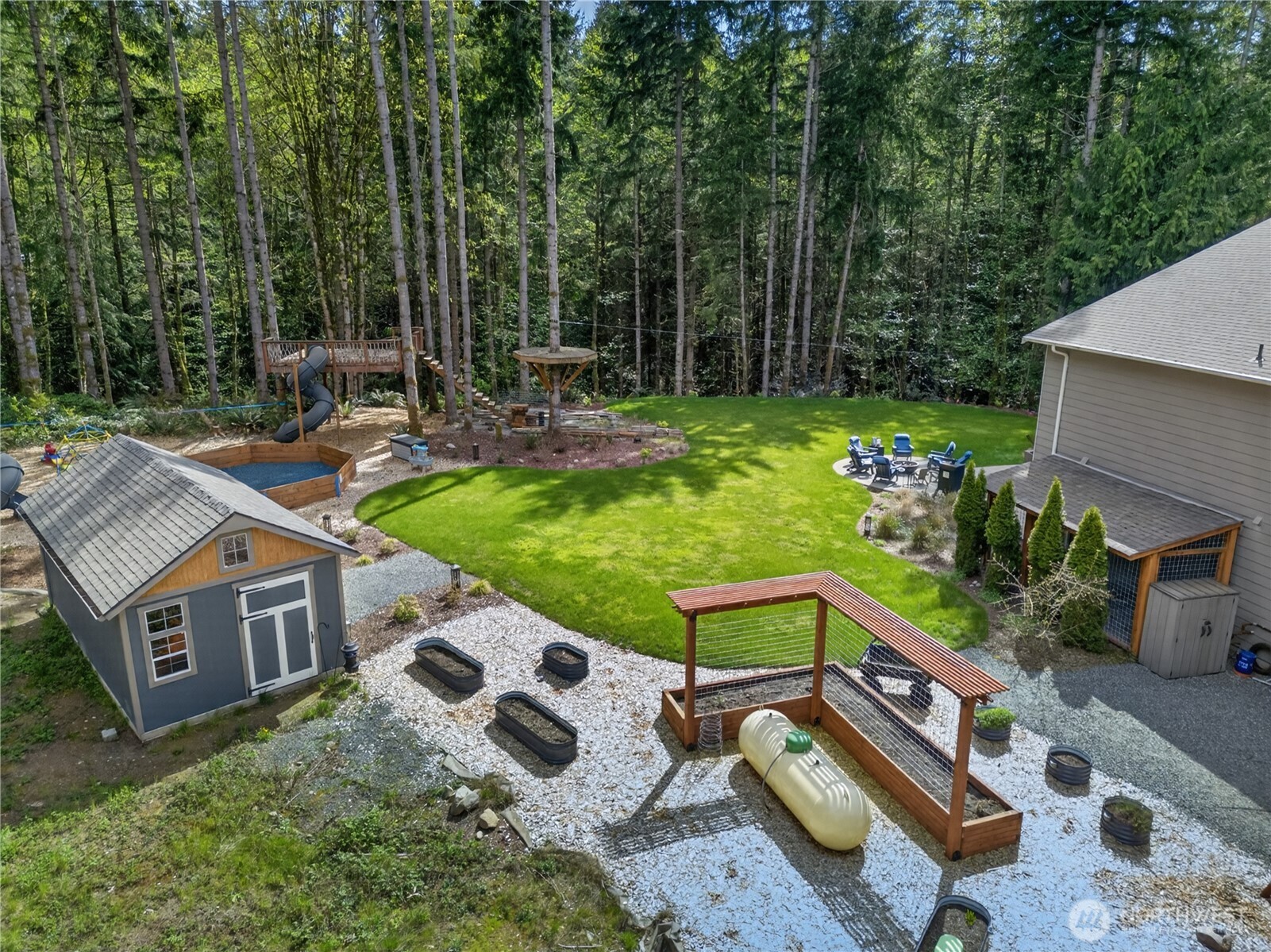 Stanwood, Washington, 98292, United States, 4 Bedrooms Bedrooms, ,3 BathroomsBathrooms,Residential,Active,2052133