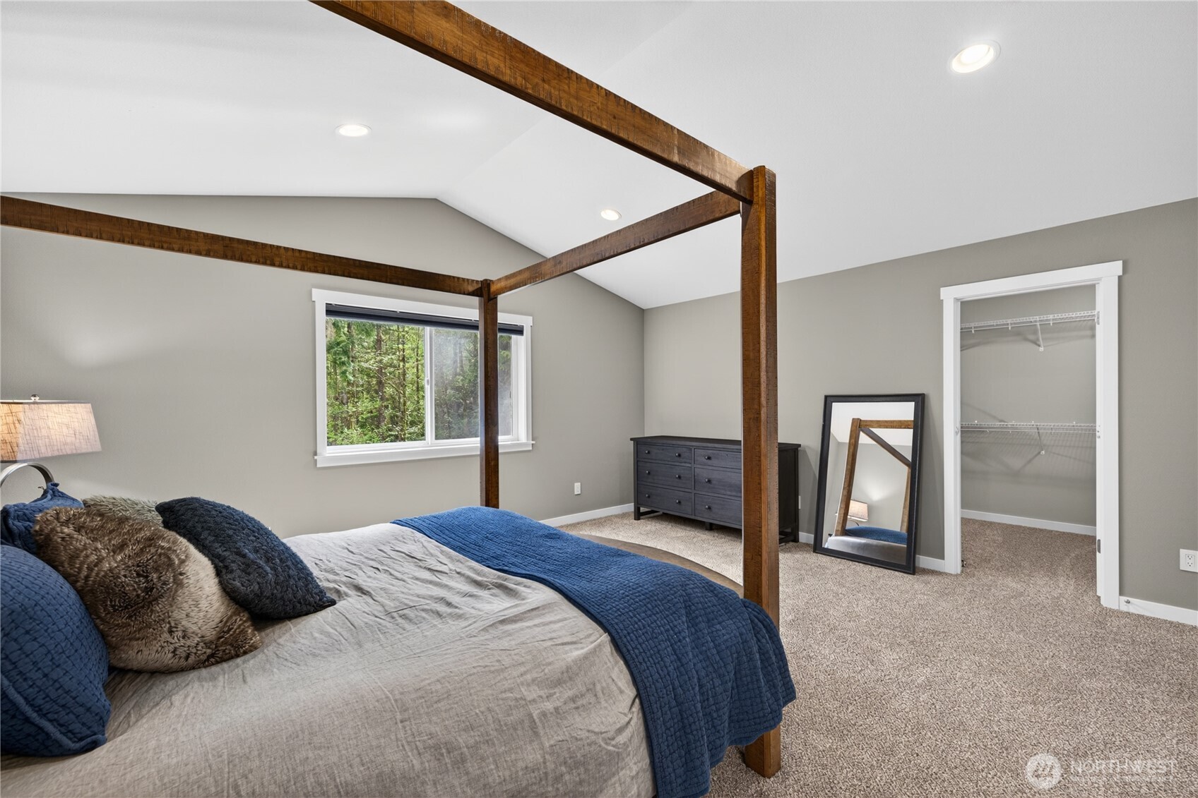 Stanwood, Washington, 98292, United States, 4 Bedrooms Bedrooms, ,3 BathroomsBathrooms,Residential,Active,2052133