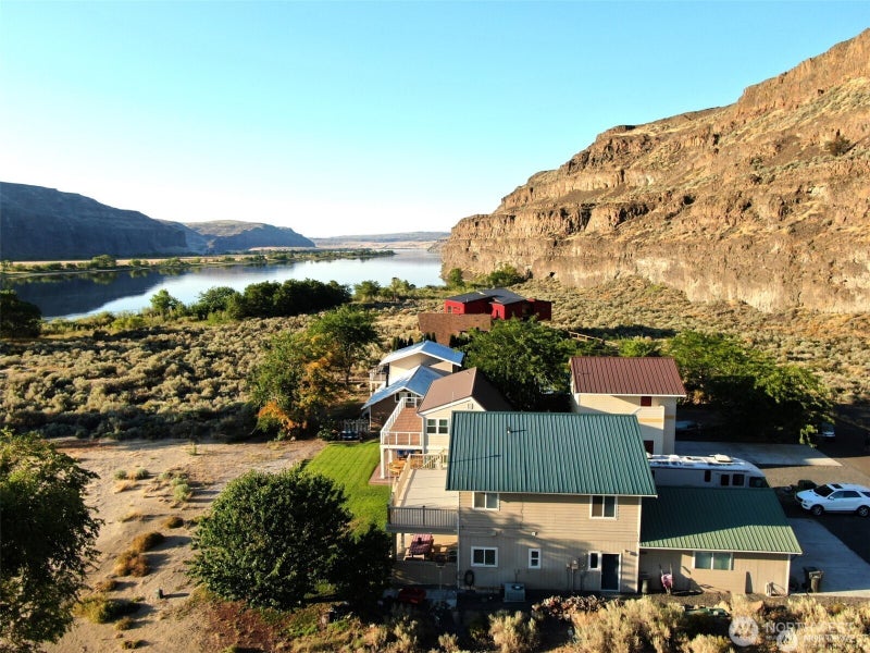 312 SW River Drive