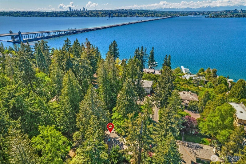 3419 Evergreen Point Road